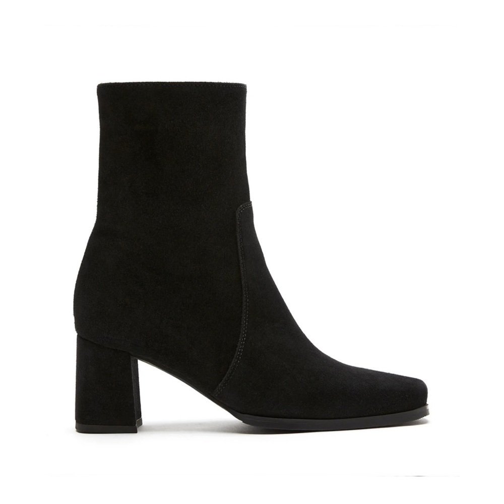 La Canadienne Faye Suede Bootie NWOB